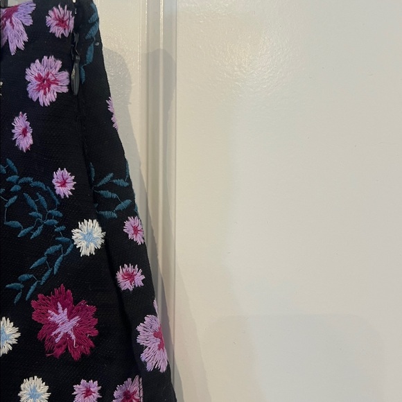 LOFT Floral Skirt - Picture 2 of 2